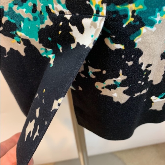 Tahari Floral Sleeveless Sheath Dress- Sz 2 - Picture 14 of 14